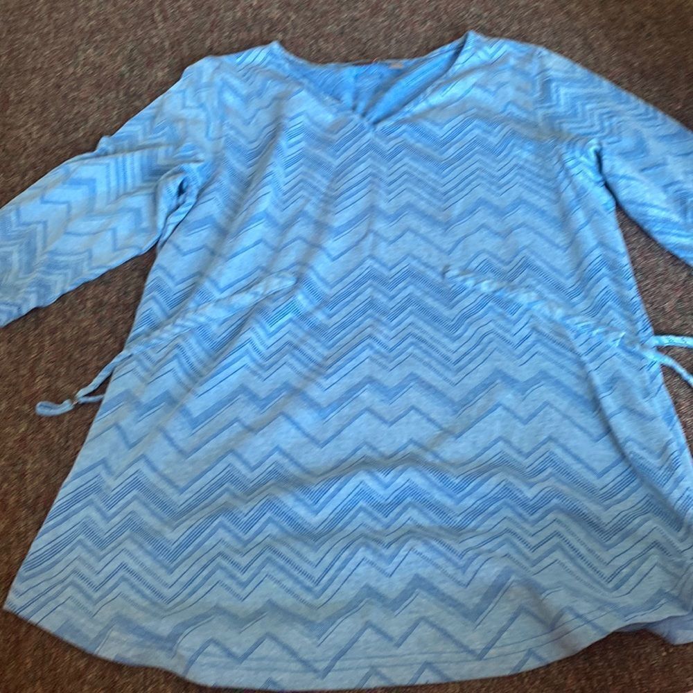 Merrell large blue blouse